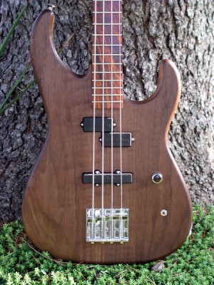 Templar SS Bass #1 - Click on picture for manual slideshow.