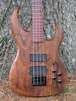 Scimitar Bass #1  - Click on picture for manual slideshow.