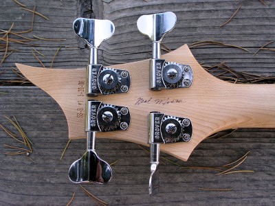 Templar SS Bass #1 - Click on picture for manual slideshow.