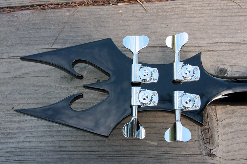 0002 Arachnid Ultra Bass - NT - Click on picture for manual slideshow.