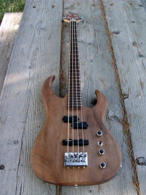 Scimitar Bass Prototype  - Click on picture for manual slideshow.