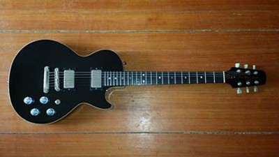 Misc. Custom Build - Black LP Set Neck - Around 2003 - Click on picture for manual slideshow.