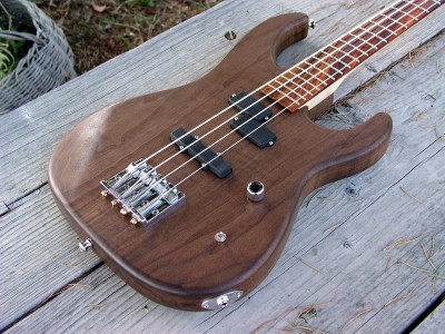 Templar SS Bass #1 - Click on picture for manual slideshow.