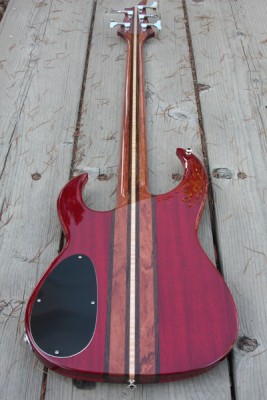 Scimitar NT Bass #2 - Click on picture for manual slideshow.