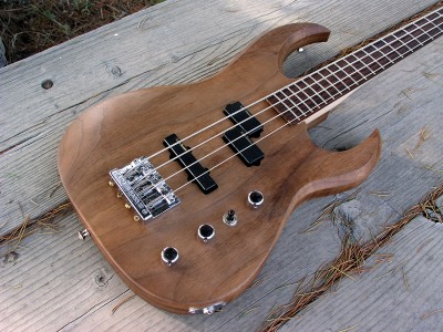 Scimitar Bass Prototype  - Click on picture for manual slideshow.