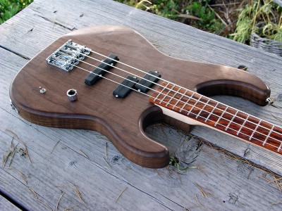 Templar SS Bass #1 - Click on picture for manual slideshow.