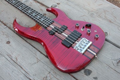 Scimitar NT Bass #2 - Click on picture for manual slideshow.