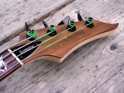 Scimitar Bass #1  - Click on picture for manual slideshow.